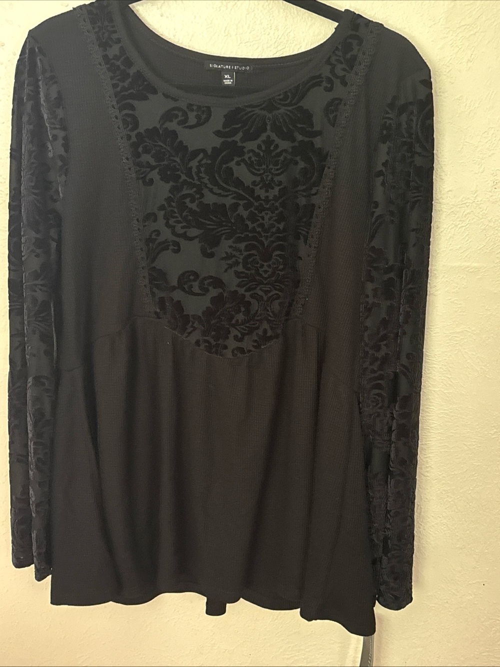 Signature Studio Black Velvet Burnout Long Sleeve whimsigothTop XL